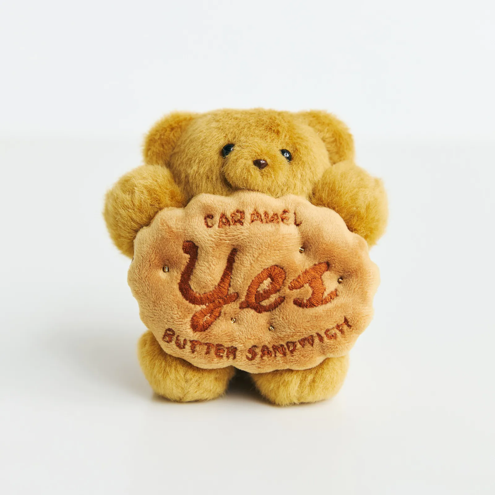 CARAMEL KUMA | ノー・レーズン・サンドイッチ｜(NO) RAISIN
